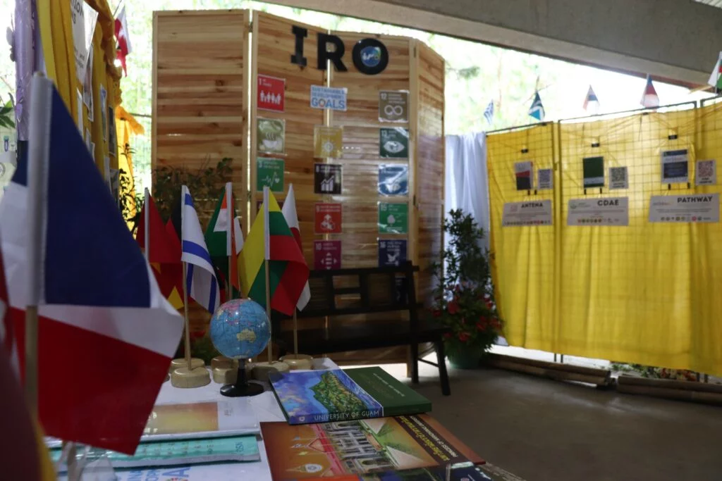 IN PHOTOS | IRO EXHIBIT