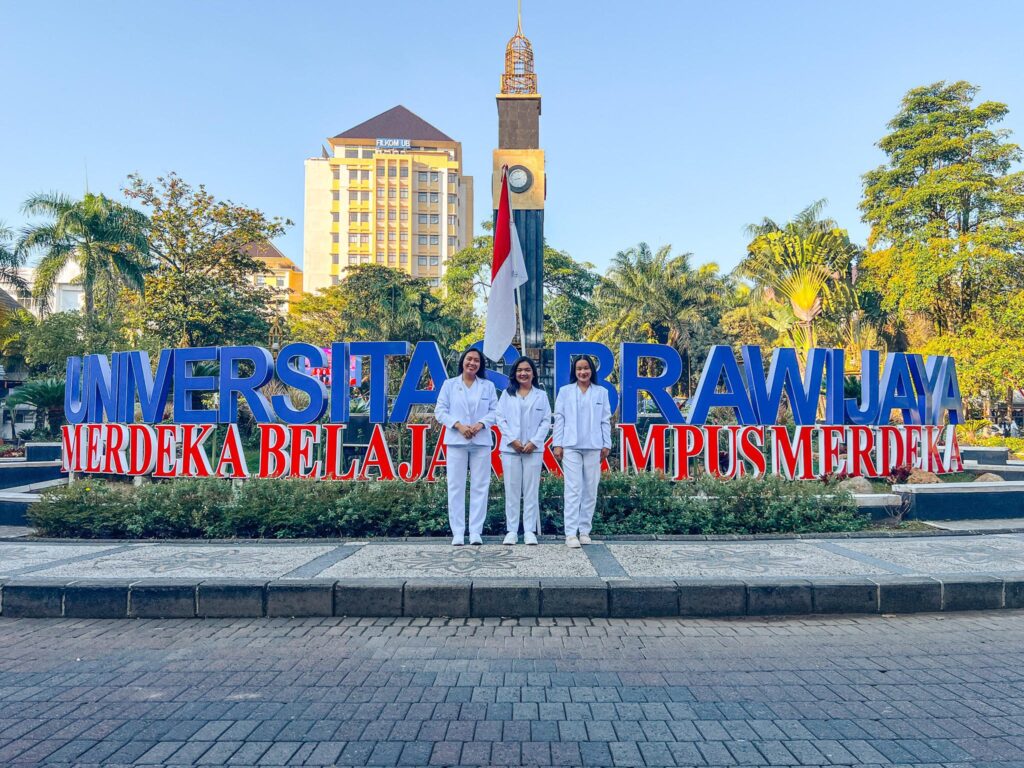 News and Events 178 CVM Trio Expands Veterinary Horizons in Indonesia